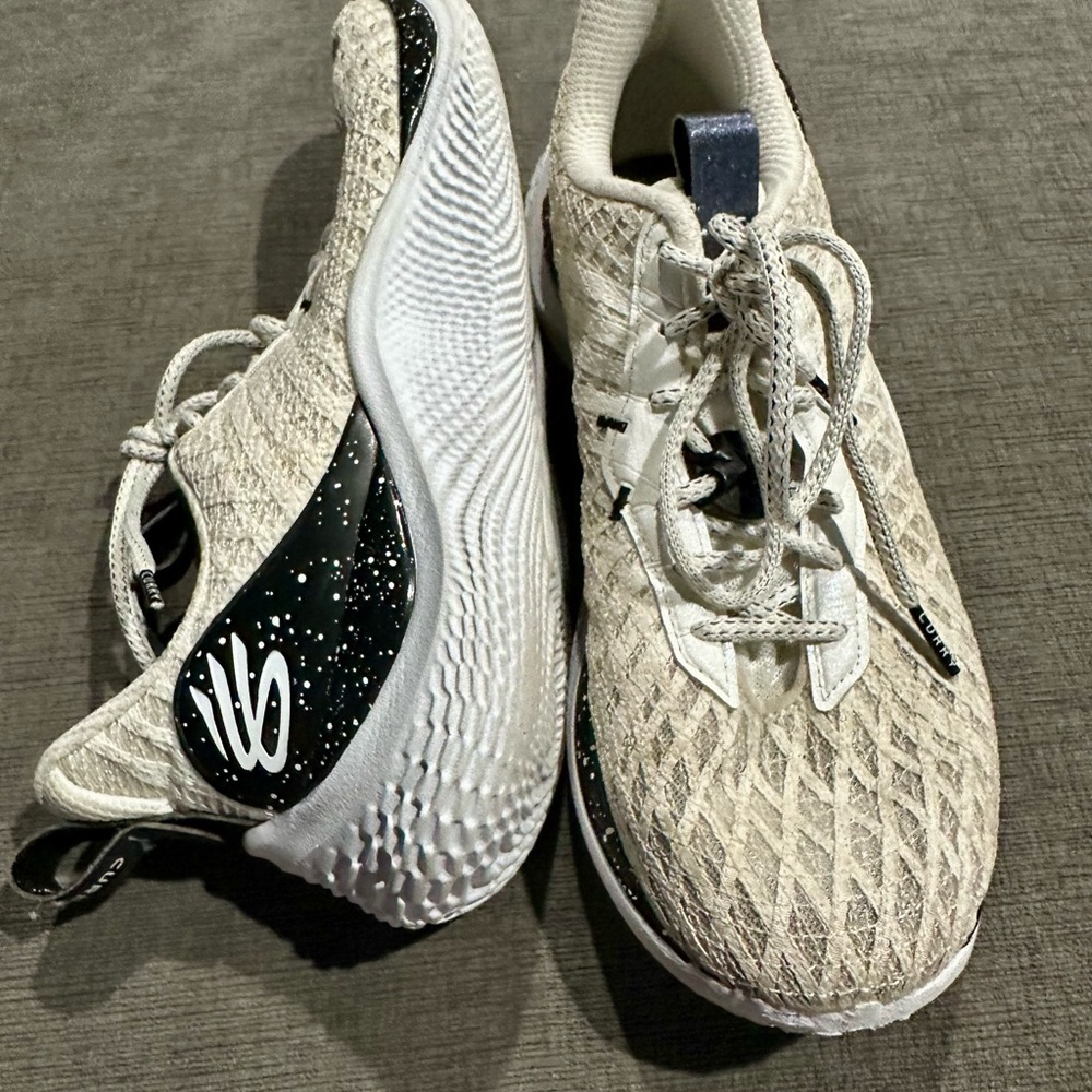 Under Armour Steph Curry Collection- Textured White and Black Athletic Shoes